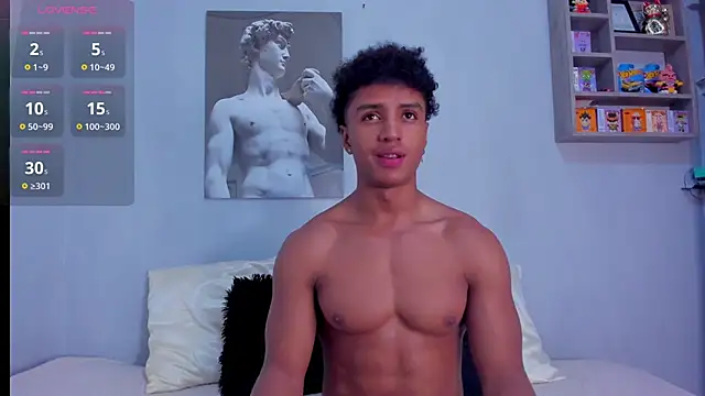 MagnusKing  online show from October 10, 3:33 am