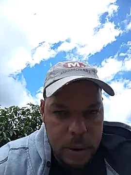 Snapshot of Widson321 chatting on October 23, 3:26 pm Widson321 online show from October 23, 3:26 pm