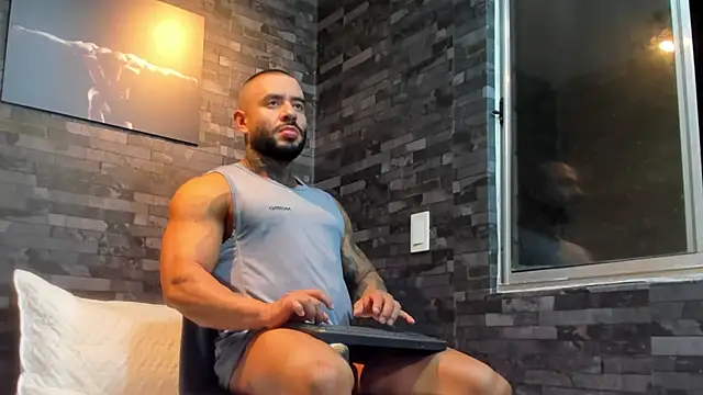 BruceDallas online show from November 26, 12:46 am