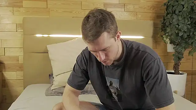 EthanPinkman online show from October 8, 4:39 am