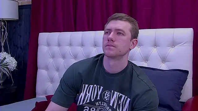 EthanPinkman online show from October 5, 5:11 am