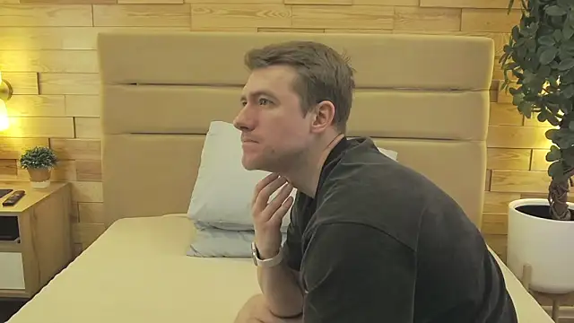 EthanPinkman online show from March 16, 5:03 am