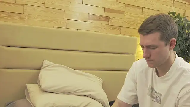 EthanPinkman online show from December 2, 4:48 am