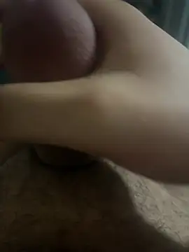 Snapshot of mario24thunder chatting on December 27, 11:53 pm mario24thunder online show from December 27, 11:53 pm