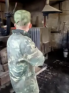 MityaXLoves online show from April 2, 7:05 am