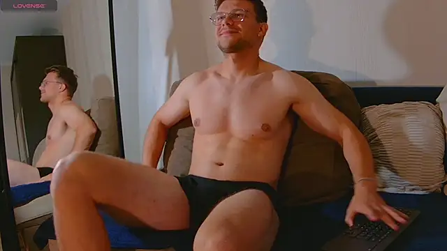 sweetbubble11 online show from September 29, 7:10 pm