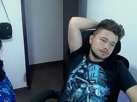 JOHANLEON1 online show from September 26, 2:48 pm