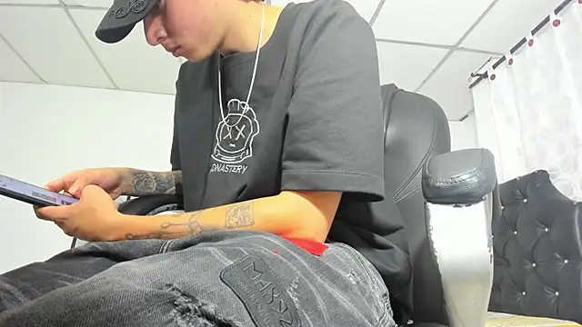 FrannBoy online show from January 17, 4:48 am