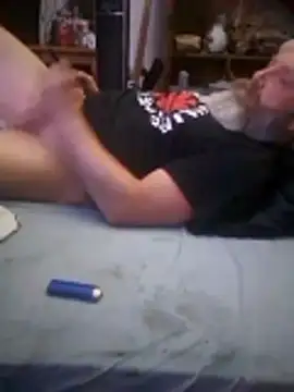 iambradz online show from November 30, 5:59 pm