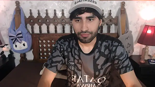 MilanZaire online show from March 14, 10:47 pm