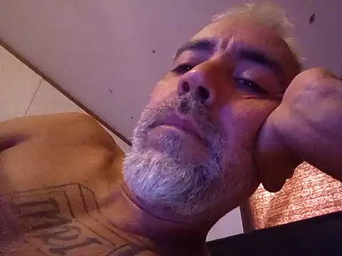 Snapshot of Xoc8_ chatting on December 5, 9:39 pm Xoc8  online show from December 5, 9:39 pm