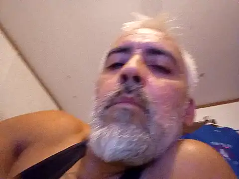 Snapshot of Xoc8_ chatting on December 18, 8:53 am Xoc8  online show from December 18, 8:53 am