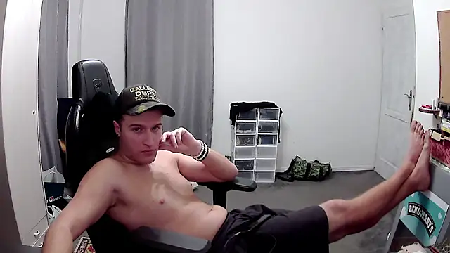 PKrisztian online show from November 21, 7:24 pm