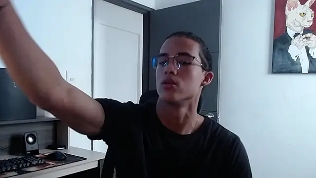 Snapshot of alejo_x3 chatting on February 15, 4:45 pm alejo x3 online show from February 15, 4:45 pm