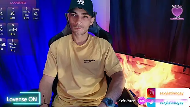 sexyboycolombi4 online show from April 2, 9:55 pm