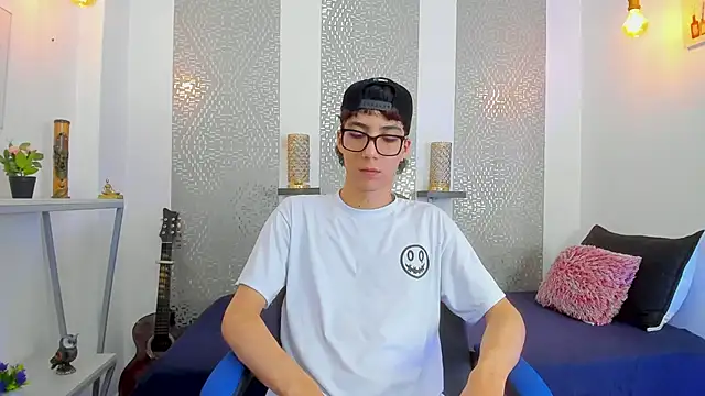 Nikolay Gregori online show from March 3, 4:23 am