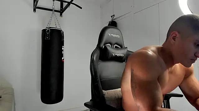 dan01  online show from November 7, 2:20 pm