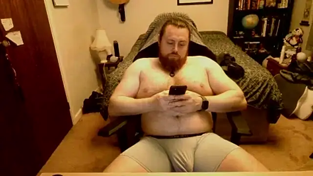 Hairy Guy30 online show from January 12, 9:52 pm