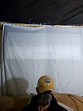 Cadillacninja online show from October 28, 5:43 am