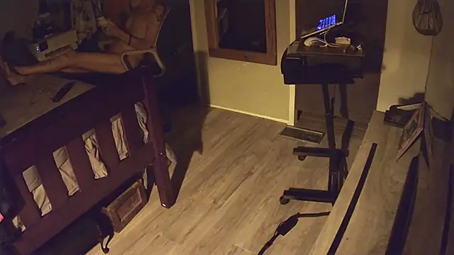 flasher15 online show from April 9, 1:14 am