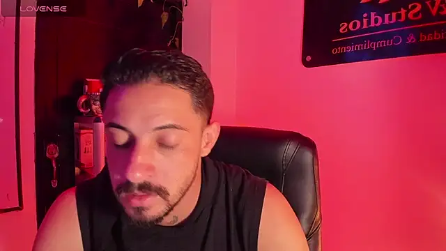 Erick Wall online show from May 31, 4:13 am