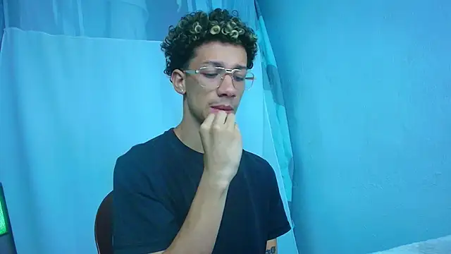 mateodeamjo online show from March 30, 7:09 am