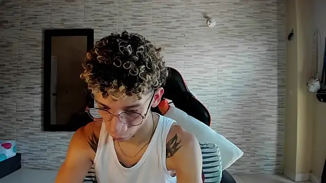 mateodeamjo online show from September 22, 6:29 pm