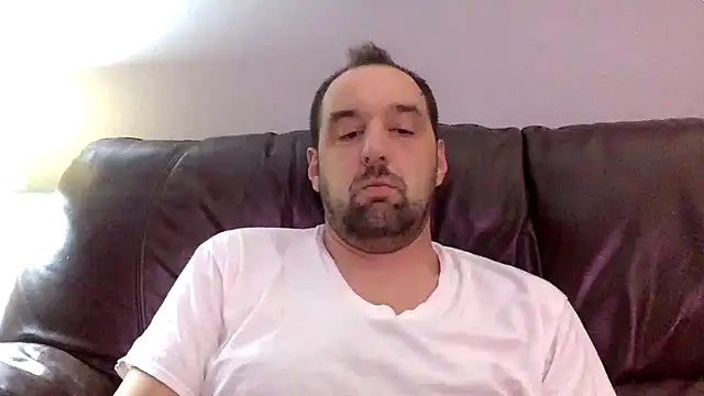 Snapshot of Kink_Master_Daddy chatting on October 18, 1:21 am Kink Master Daddy online show from October 18, 1:21 am