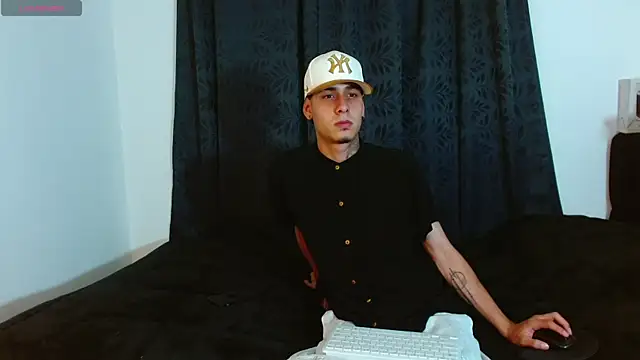 Bastiaan 28 online show from December 2, 12:14 am