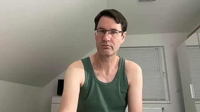 zxzx cam1 online show from April 2, 9:00 pm