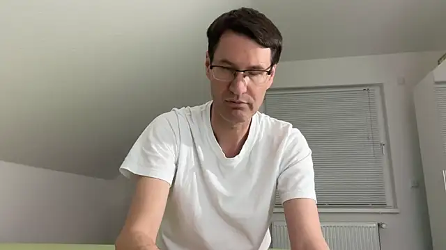 zxzx cam1 online show from March 17, 4:09 pm