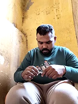 ListedLoin online show from March 21, 10:20 am