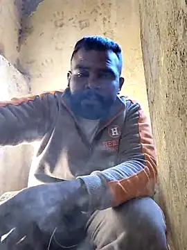 ListedLoin online show from March 9, 12:10 pm