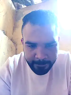 Snapshot of ListedLoin chatting on February 1, 8:18 am ListedLoin online show from February 1, 8:18 am