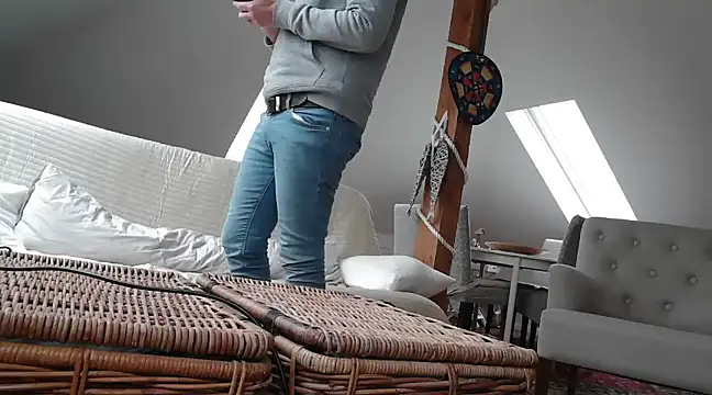 maxmueller321 online show from March 4, 12:55 pm