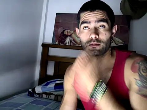 Snapshot of hideonbush051 chatting on October 8, 12:48 am hideonbush051 online show from October 8, 12:48 am