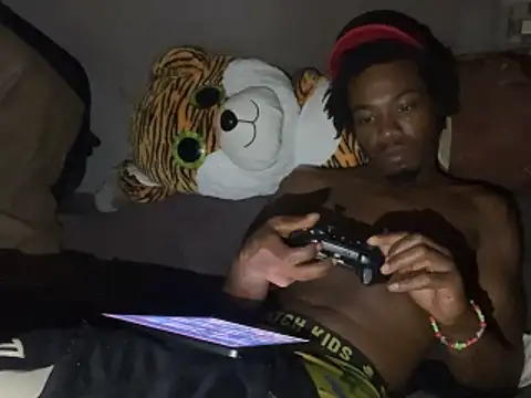 SlimeCrownzOut5 online show from November 15, 12:07 pm