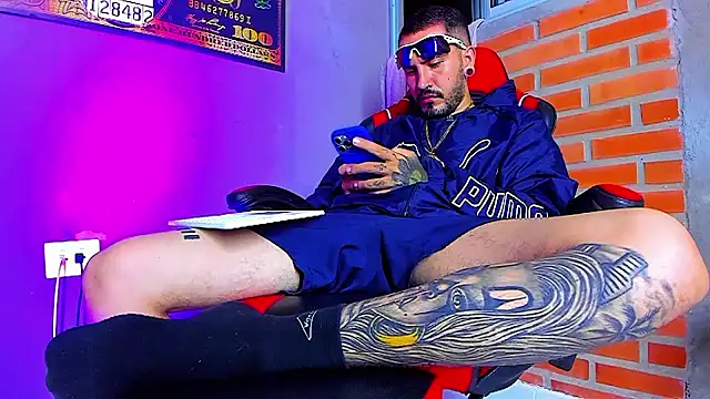 smoker445 online show from October 30, 2:46 am