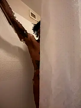 1BeautyN1Beast online show from October 18, 10:31 am