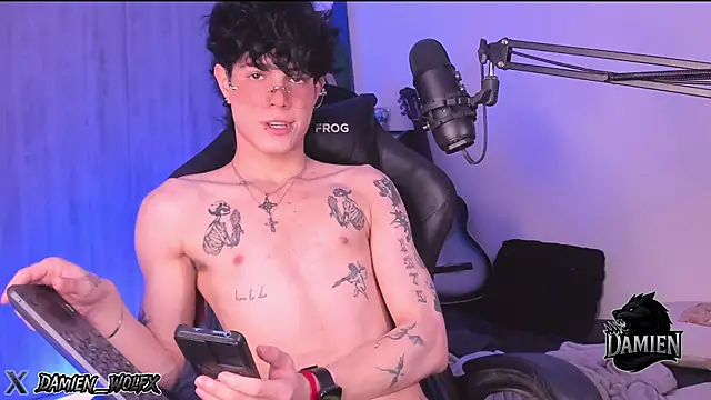 cinnamon boyxxx online show from September 25, 1:48 am