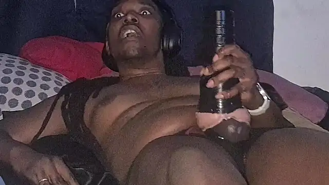 suzyswallowsxxx704 online show from April 5, 4:14 pm