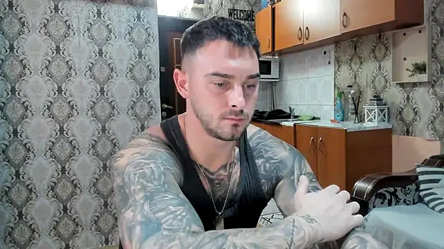 Jonmusclemaster online show from November 18, 8:45 pm