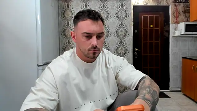 Jonmusclemaster online show from May 31, 8:21 pm