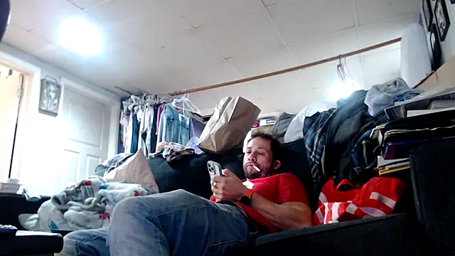 tongueispowerr6d9 online show from December 5, 7:10 pm