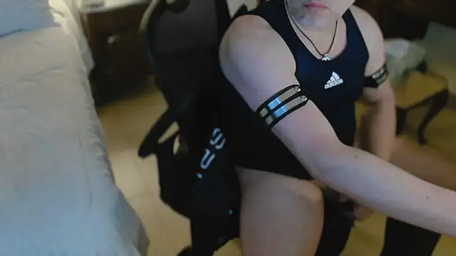 slzypvtpig online show from January 11, 11:25 am