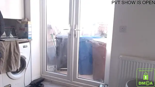 BritishHappyEnding online show from September 22, 8:14 am