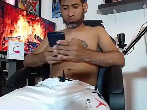 Enriblack92 online show from April 9, 1:58 am