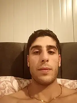 arenn1997 online show from January 8, 10:04 pm