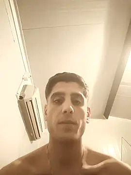 arenn1997 online show from December 5, 10:50 pm