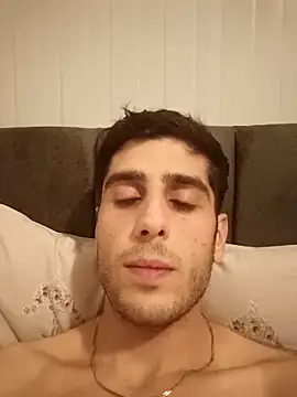 arenn1997 online show from December 22, 10:07 pm